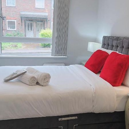 Mnitri Apartment Luton  Dış mekan fotoğraf